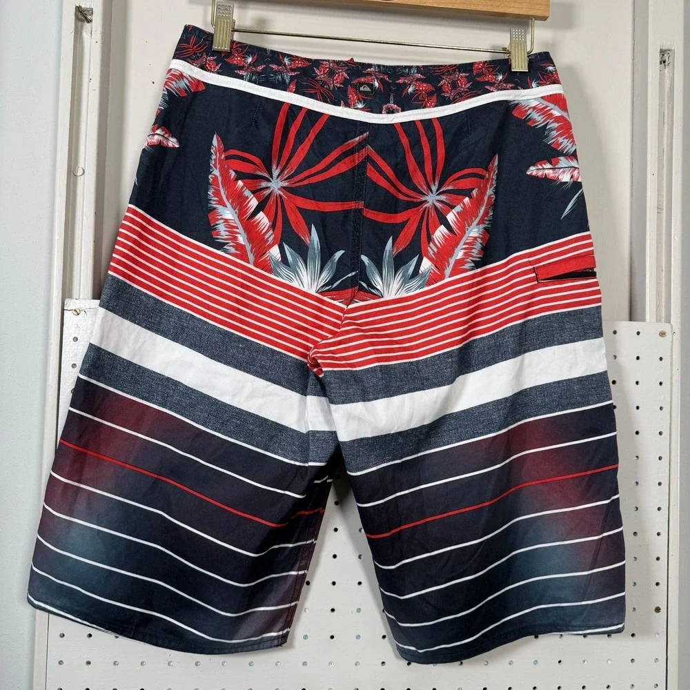 Quiksilver‎ Board Shorts Men's Navy Red Striped Drawstring Tropical Beach - 30